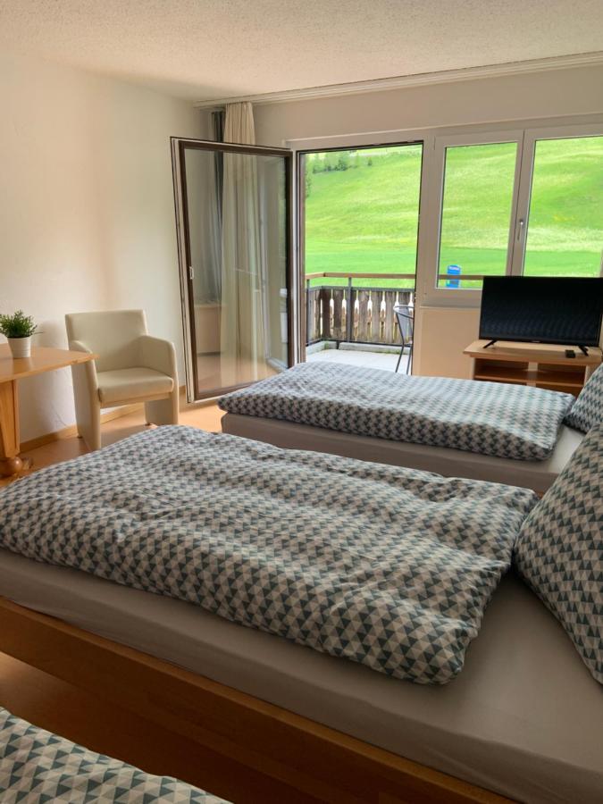 Bed&Breakfast Darlux Bergün Extérieur photo